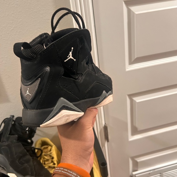 Jordan Men's Black and White Sneakers - Picture 5 of 6